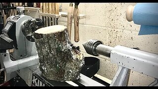 wood turning - log to Lidded box