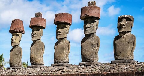 Mysterious Easter Island - The giant Moai of the celestial watchers