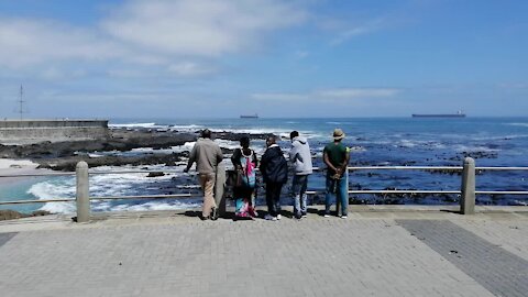 SOUTH AFRICA - Cape Town - Sea Point Drowning (Video) (GQh)