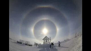 Un sublime halo solaire filmé au Minnesota