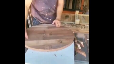 Techniques for How to Create the Perfect Wooden Circle - Woodworking Tips #shorts