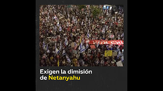 Miles de personas se manifiestan en Tel Aviv exigiendo la dimisión de Benjamín Netanyahu