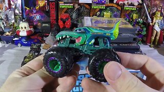 Junk shop toy haul video games and Hotwheels 4-19-2032