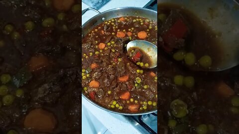 Stew Beef With Garden Peas Recipe 😋 #shorts #stew #stewbeef