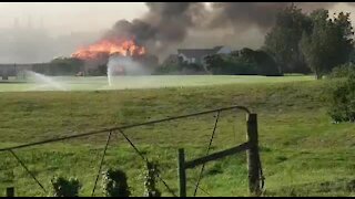 Update 1: St Francis Bay fire contained, at least 11 homes gutted (6b4)