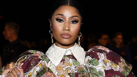 BREAKING : Nicki Minaj Comments On COVID Vaccines WAKE UP MILLIONS OF PEOPLE - WELL DONE NM