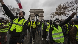 France Bans Some Yellow Vest Protests After Latest Demonstrations