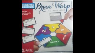 Brain Warp Trivia Board Game (2017, Parker Brothers / Hasbro) -- What's Inside