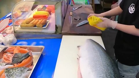 How To Fillet a Whole Salmon | Sashimi & Sushi -Taiwanese street food-2