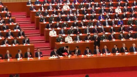 Former Chinese President Hu Jintao escorted out of CCP congress