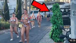 😂😂They Scream Like Crazy In That Moment! Bushman Scare Prank #bushmanprank #trynottolaugh #shorts