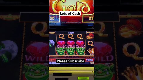 Las Vegas slot machine win. Please subscribe to Cash or Crash Las Vegas live on YouTube.
