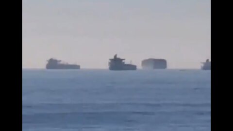 👨‍✈️ US Ships Off Long Beach Coast