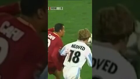 22 years ago Cafu did this to Nedved and Simeone 😜 #shorts