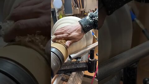 Making man glitter #shorts #shortvideo #woodworking #trending #shortvideo #subscribe #lathe #diy