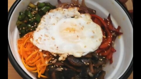 Bibimbap delicious korean dish