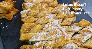 LOTUS BISCOFF PUFF PASTRY CHRISTMAS TREE