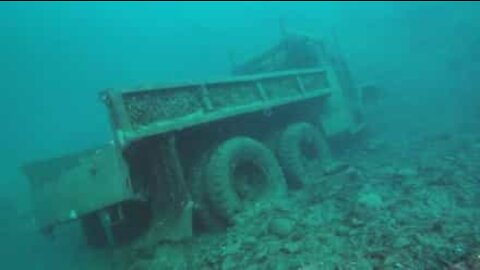 Divers reveal surprsing underwater world in Pennsylvania lake