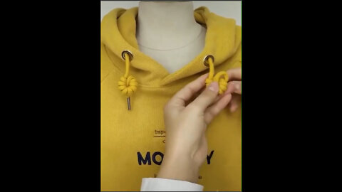 Cool Ways to knot your Clothes