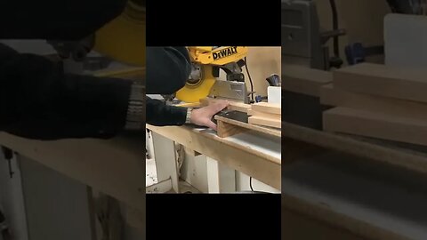 Building a 5 Dollar Router Table in 20 seconds