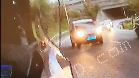 Brutal Police Motorcycle Chase of criminal in Sweden. Busted!