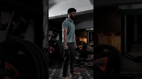 Master the Deadlift: Lift Like a Pro! 💪 #DeadliftMastery #youtubeshorts #shorts #shortvideo