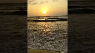 Relaxing sea waves & sunset #relaxing #sleep #nature #sea #viral #seasound #meditation #beach#chill