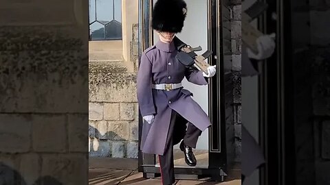 Guarding the Crown Jewls #toweroflondon