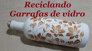 GARRAFA DECORADA COM FLORES DOURADAS - RECICLANDO GARRAFAS DE VIDRO - @lucibuzo