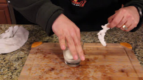 How To Quickly Peel an Egg
