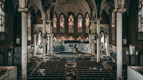 Exploring an Abandoned Church in Chicago’s South Side