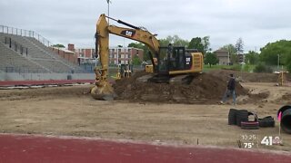 Chiefs help KC high school break ground on new turf