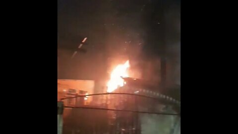 Incêndio destrói parcialmente residência em Roncador