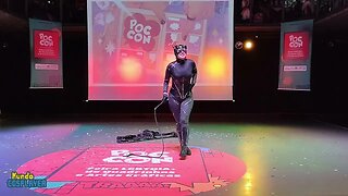 Mulher Gato da DC Comics no Concurso Cosplay Lip Sync Challenge na Poc Con 2023
