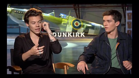 FIONN WHITEHEAD and HARRY STYLES on how they would react in a WAR (Dunkirk interview)