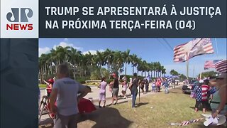 Apoiadores fazem vigília no condomínio do ex-presidente Donald Trump