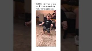 Why walk when you can dance? 🤣🥰 Follow @motomotomastenbroek 🙏❤️ #love #cute #funny #family #happy #b