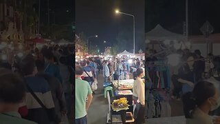 Chiang Mai Thailand 🇹🇭 Walking Street Nightmarket #shorts #thailand #chiangmai #Nightmarket #travel