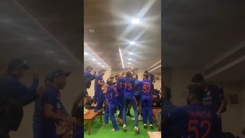 Team India Dance after South Africa Series Win | Shikhar Dhawan Dace on Bolo Ta Ra Ra #shorts