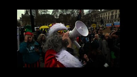 LONDON - "Arrest Boris Johnson!"