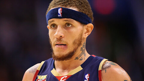 Delonte West Picked Up At Gas Station By Mark Cuban, Taken To Hotel & Checked Into Rehab Facility
