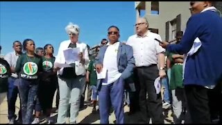 SOUTH AFRICA - Cape Town - Freedom Front Plus' Peter Marais on election campaign (Video) (Zkx)