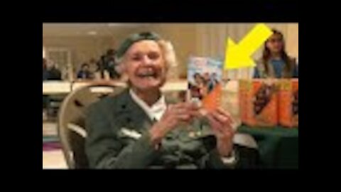 This 98 Year Old Woman Has Been Selling Girl Scout Cookies For 88 Years