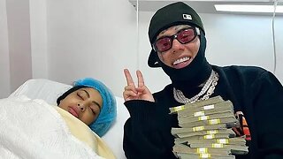 6ix9ine gives gf $200k & 80k Rolex for her bday‼️😮