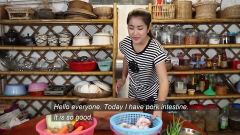 Market show, Yummy pork intestine cooking / Pork intestine with mix vegetable cooking