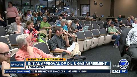 In last-minute flip, Longmont City Council moves forward on deal with oil companies