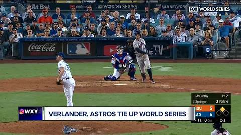 Justin Verlander ran sleeveless into Astros dugout to encourage his teammates