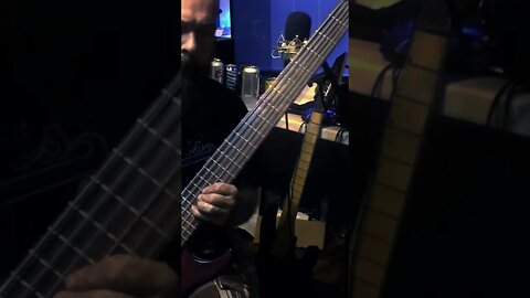 When you ask a GUITARIST to play BASS - Metallica to live is to die cover