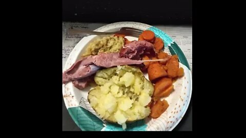 THANKSGIVING DINNER FOR 1 THE SERIES episode1