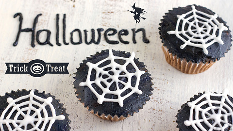 Halloween spider web cupcake toppers tutorial